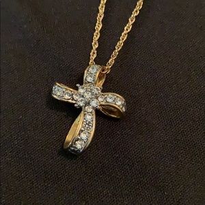 AVON Gold cross w Rhinestone Necklace (New)